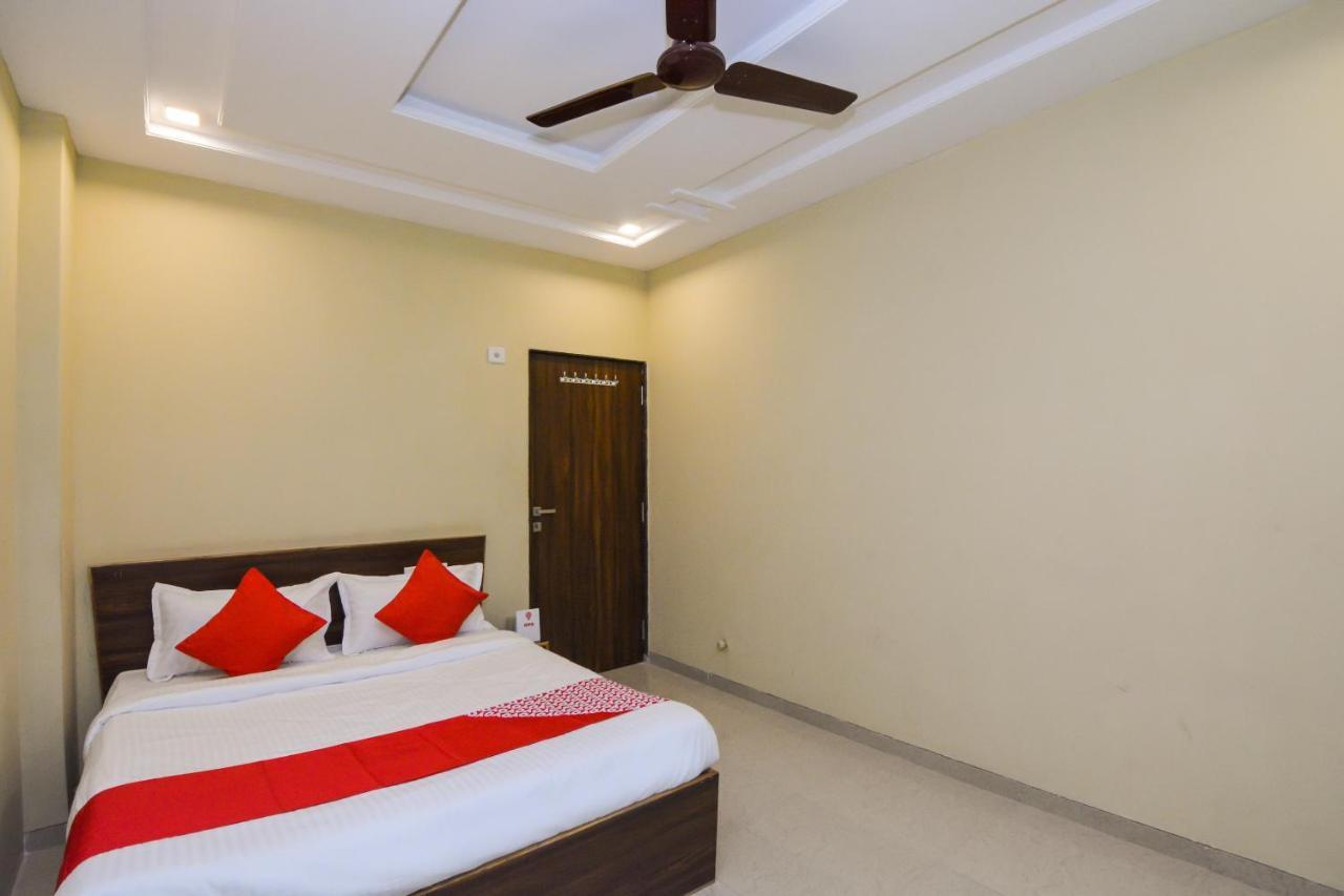 Sukrangu Palace Hotel Shirdi Exterior foto